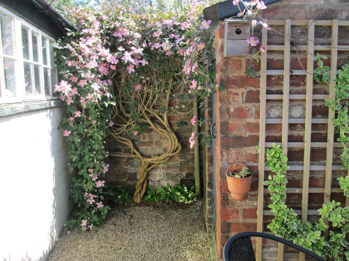 Borrowers Cottage Condover 外观 照片
